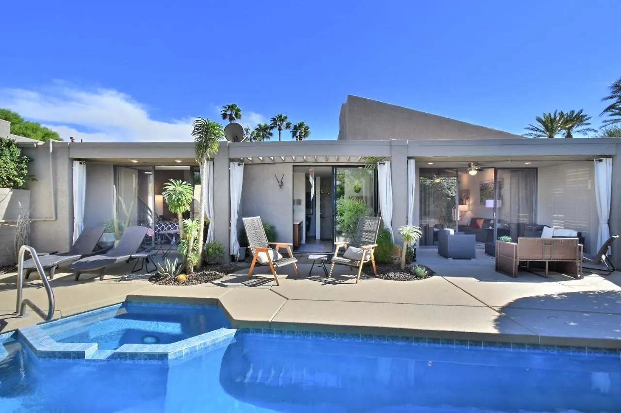 Sundance Villa Condo E Permit# 2845 Palm Springs Apartment