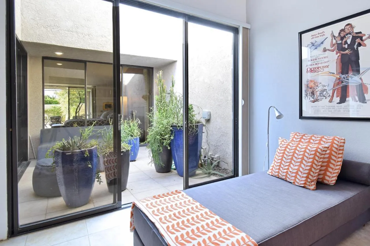 Sundance Villa Condo E Permit# 2845 Palm Springs Apartment